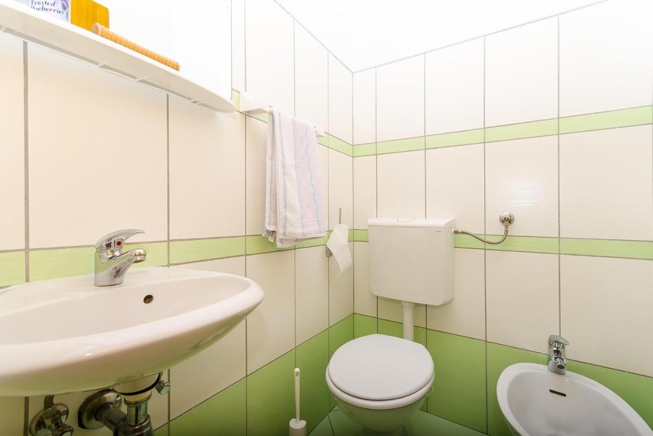 Apartment In Trogir 7406 Esterno foto